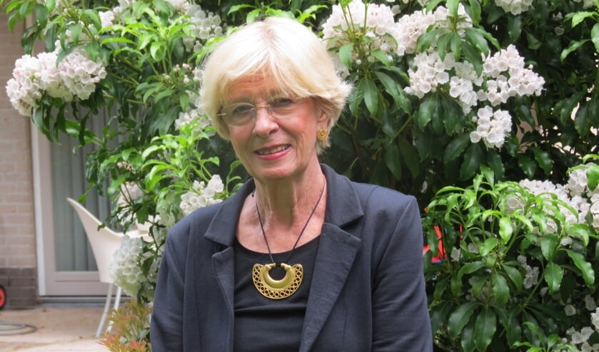 Rita Maas zette zich tien jaar intensief in voor de exposities in het gemeentehuis.