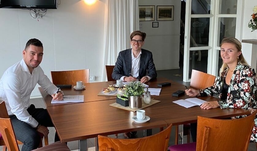 Schriftelijke bevestiging van de overdracht van de grond aan de Holsblokkenweg.