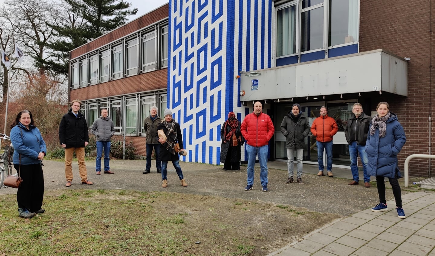 Een deel van de Leijensetuin-groep voor het voormalig politiebureau aan de Leijenseweg te Bilthoven.