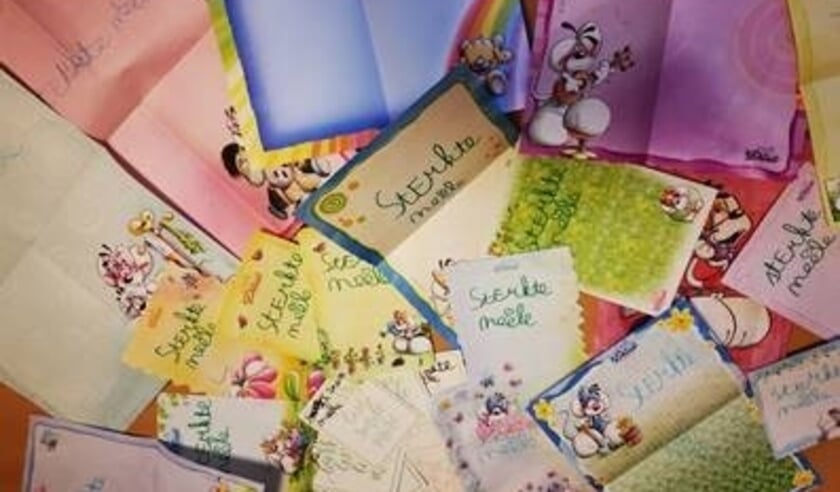 <p>Veel kaartjes voor Reinaerde</p>