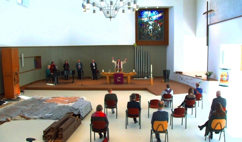 Dienst vanuit eigen huis. (foto Nico van den Ham)
