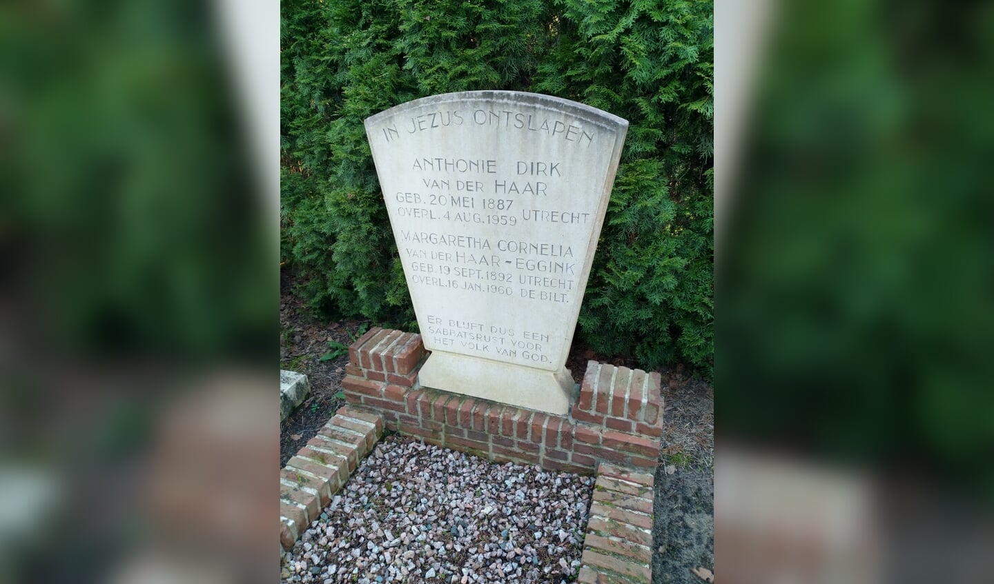 Het graf van Anthonie Dirk van der Haar op begraafplaats Brandenburg in Bilthoven.