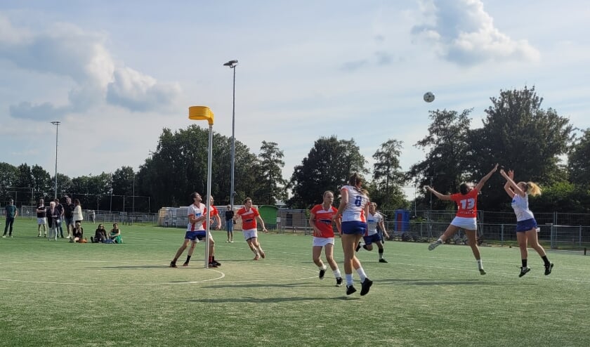 Lang was Nova de betere ploeg, maar de eindstand geeft een ander beeld. (foto: Renske van Kempen)