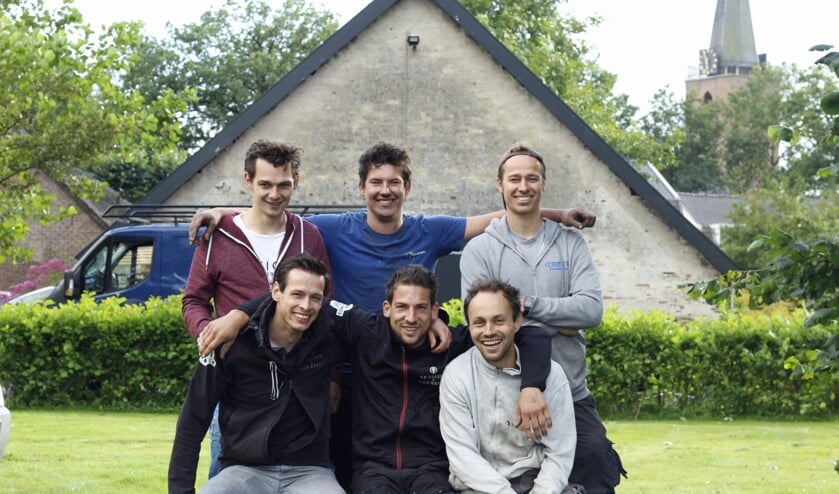 V.l.n.r. (boven) Lambert Horst, Ad van den Bosch en Hans van Vlastuin. Onder: Tonny Veenema, Matthias van Beest en Jan van Woudenberg. Niet op de foto Rick van Vlastuin, Lean Simons, Evert-Jan van Vulpen, Karel van Vlastuin en Eelco van Voorst.