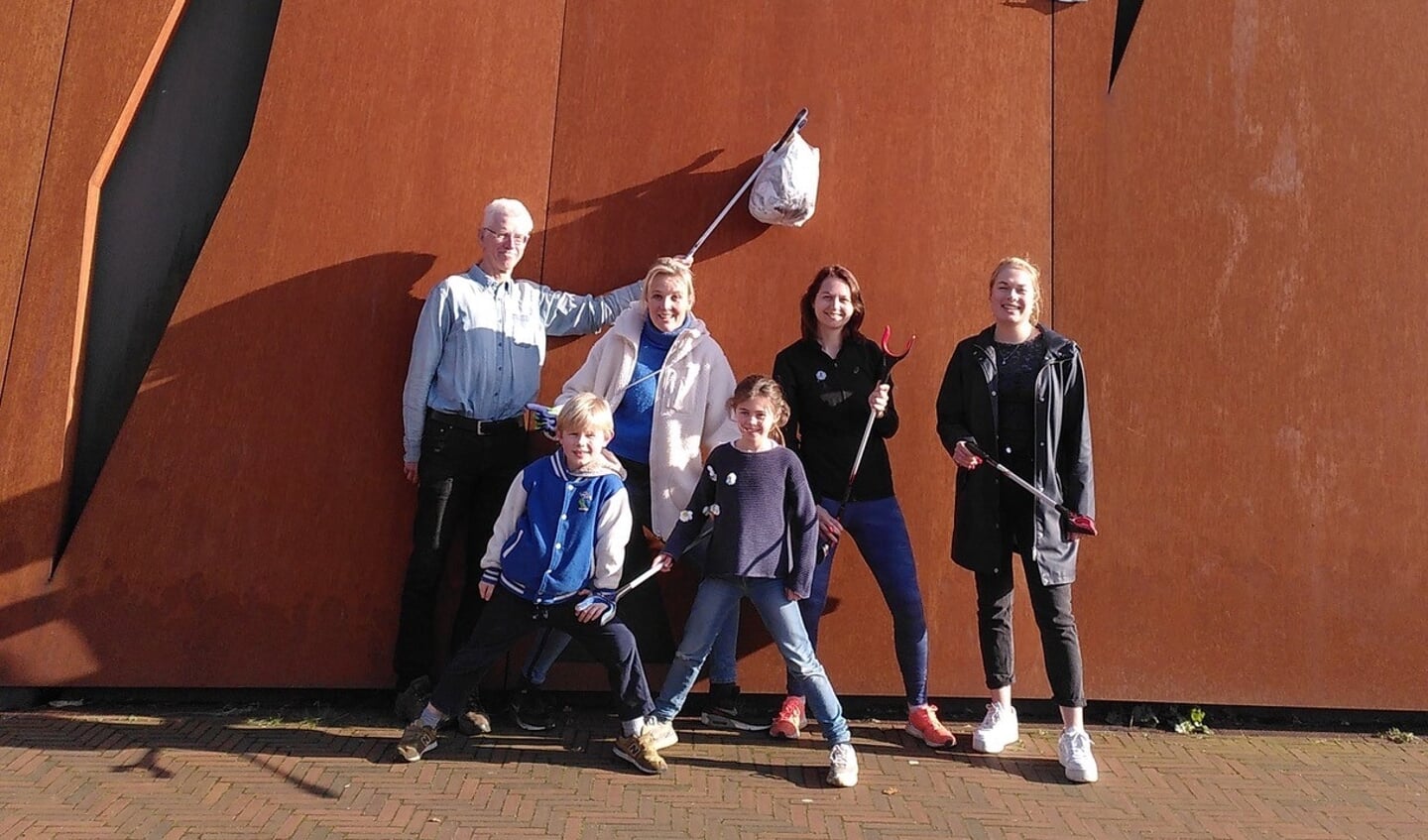 v.l.n.r: vrijwilligers Ad, Boudewijn, Anjet, Marilou, Anke & Nicky.