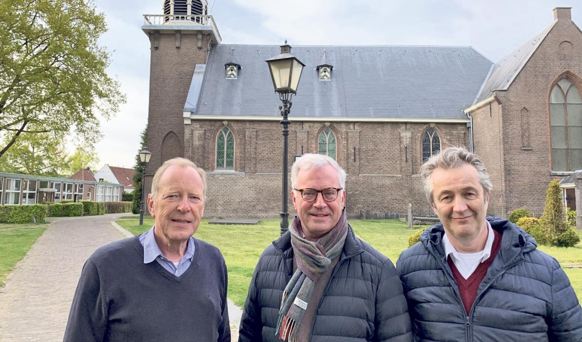 De organisatoren van Noot aan de Man voor de Dorpskerk in De Bilt v.l.n.r. Marco van Rijn, Hans Jans, Jan Vermeer.