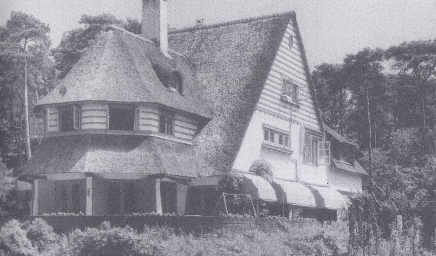 De villa Zomerland gebouwd in 1921 tussen de Gezichtslaan, de Van der Helstlaan en de Vermeerlaan. 