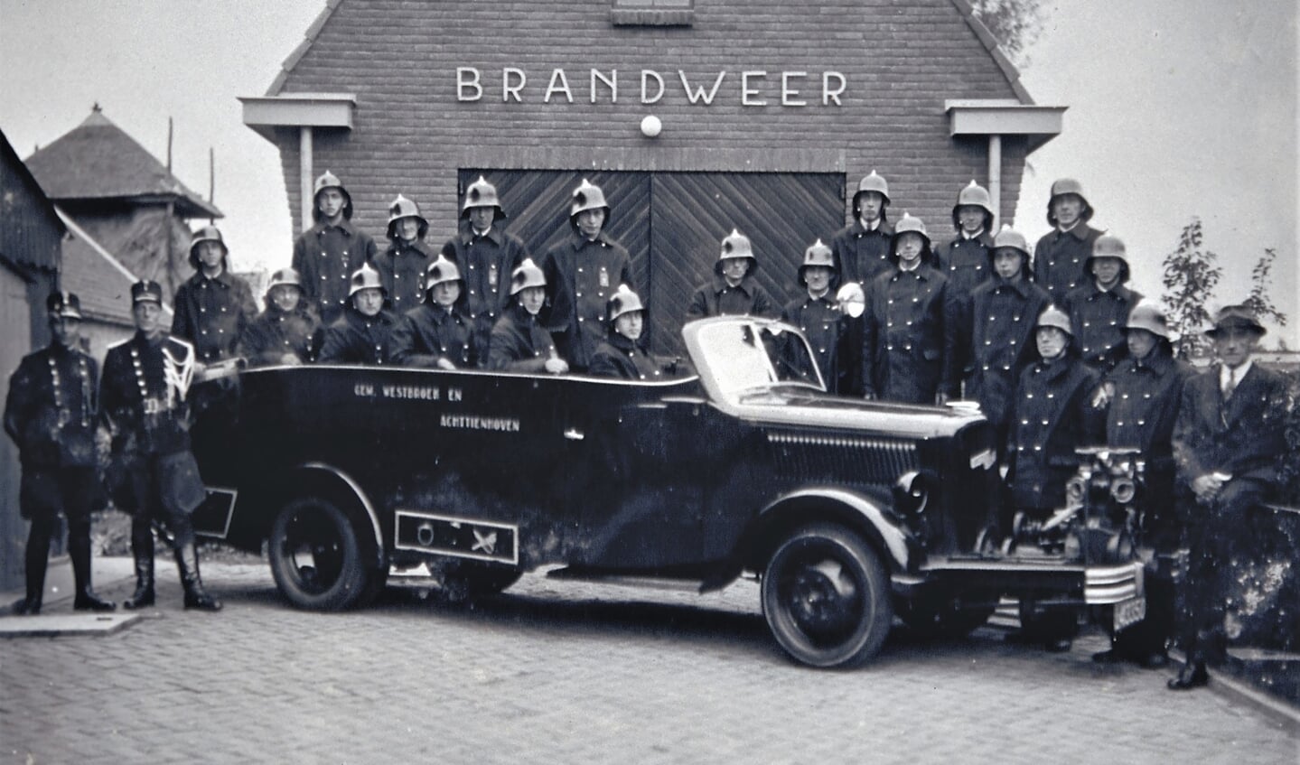 Het Achttienhovense- en Westbroekse brandweervoertuig uit WO II, een Opel Blitz in 1941 voor de Brandweerkazerne in Westbroek. (foto Hist. Vereniging Maartensdijk)