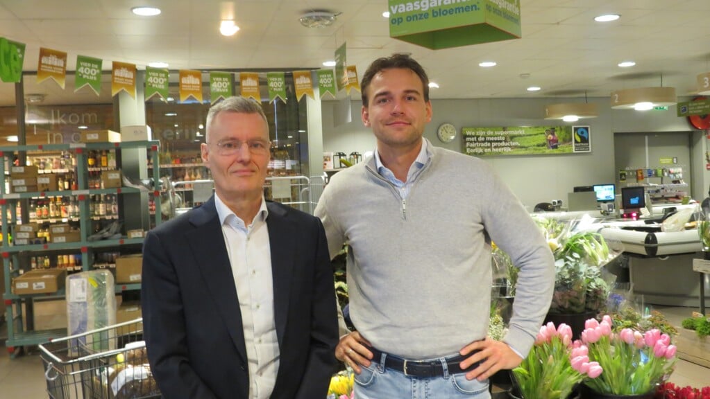 Gert Smit en de nieuwe Plus eigenaar Daan Renzen.