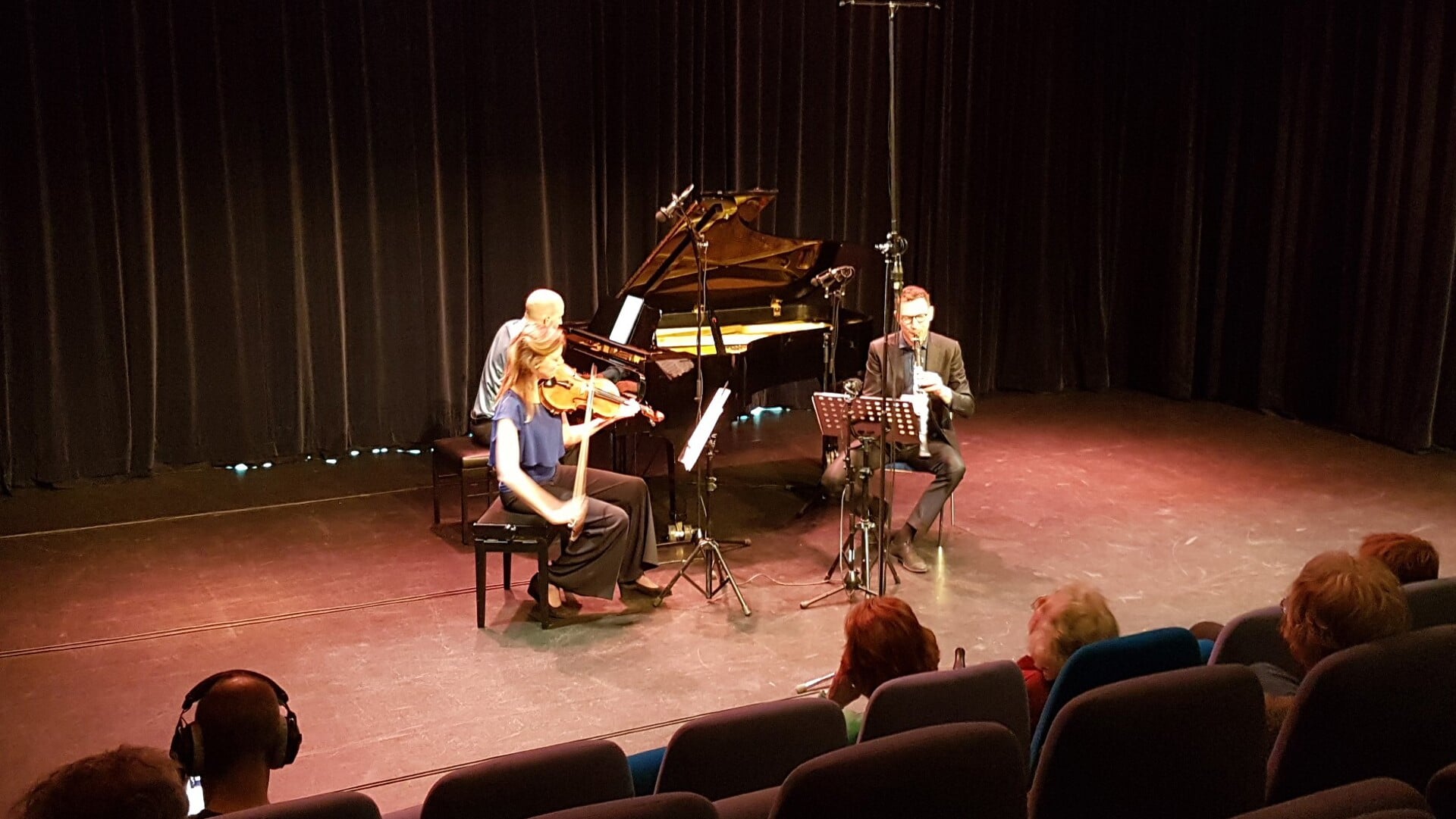 Trio Van der Hoeven speelde afgelopen zondagmiddag in het laatste concert van de serie Meesterpianisten in Het Lichtruim.
