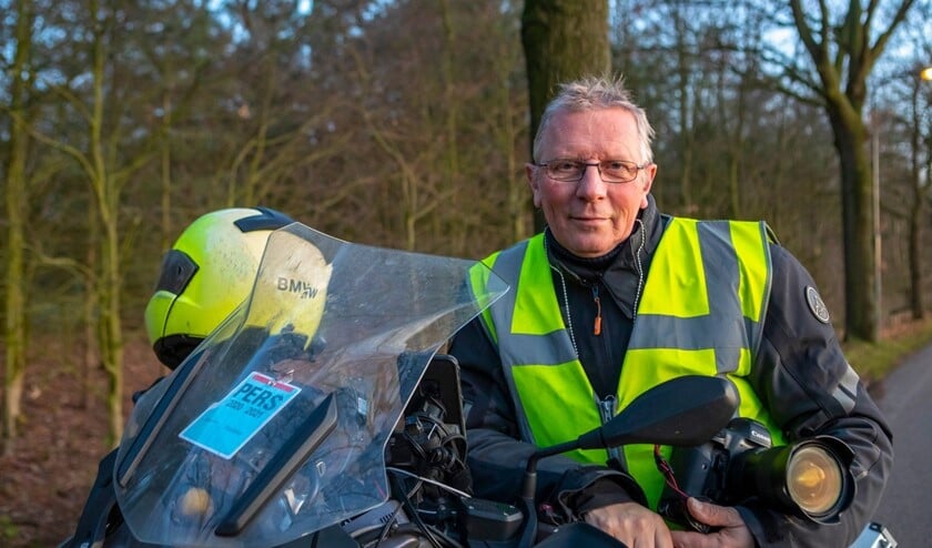 Nieuwsfotograaf Bert Jansen staat niet altijd gewoon klaar, maar is vaak al onderweg voor het Veldhovens Weekblad! FOTO: Bert Jansen.