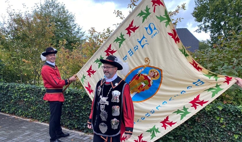 Jos Verhaegh, de nieuwe koning van het St. Lambertus Gilde uit Meerveldhoven.
