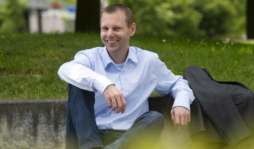 "Het werk is nog niet af", zegt Jeroen Rooijakkers, lijsttrekker van GroenLinks & PvdA Veldhoven. FOTO: GroenLinks & PvdA Veldhoven.