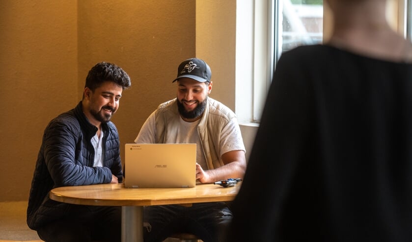 De focus ligt nadrukkelijk op werkzoekende vluchtelingen, niet op werkloze vluchtelingen.” FOTO: Start Foundation.
