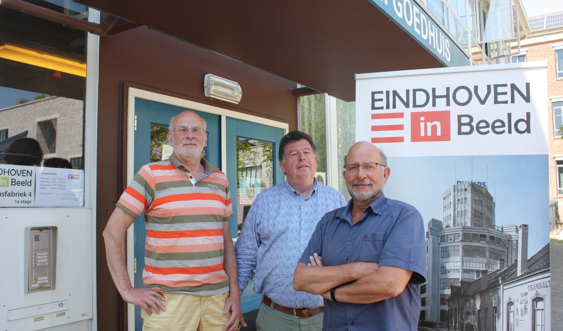 Rob van Brunschot, Stephen Goth en Frans van Beers van Eindhoven in Beeld. 'Vrijwilligers zijn welkom.' FOTO: Rob Weekers.