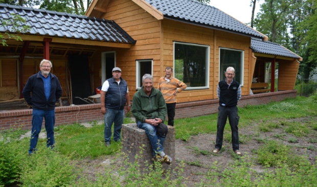 V.l.n.r. Dick Hup, Jan Kolkman, Jan WIllem Spronk, Kees Kanis en Jan Mulder.