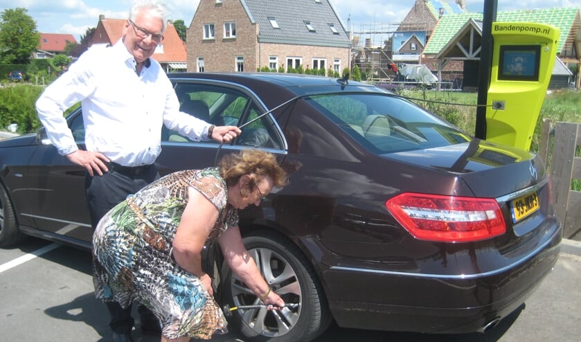 De ingebruikname van de speciale pomp.