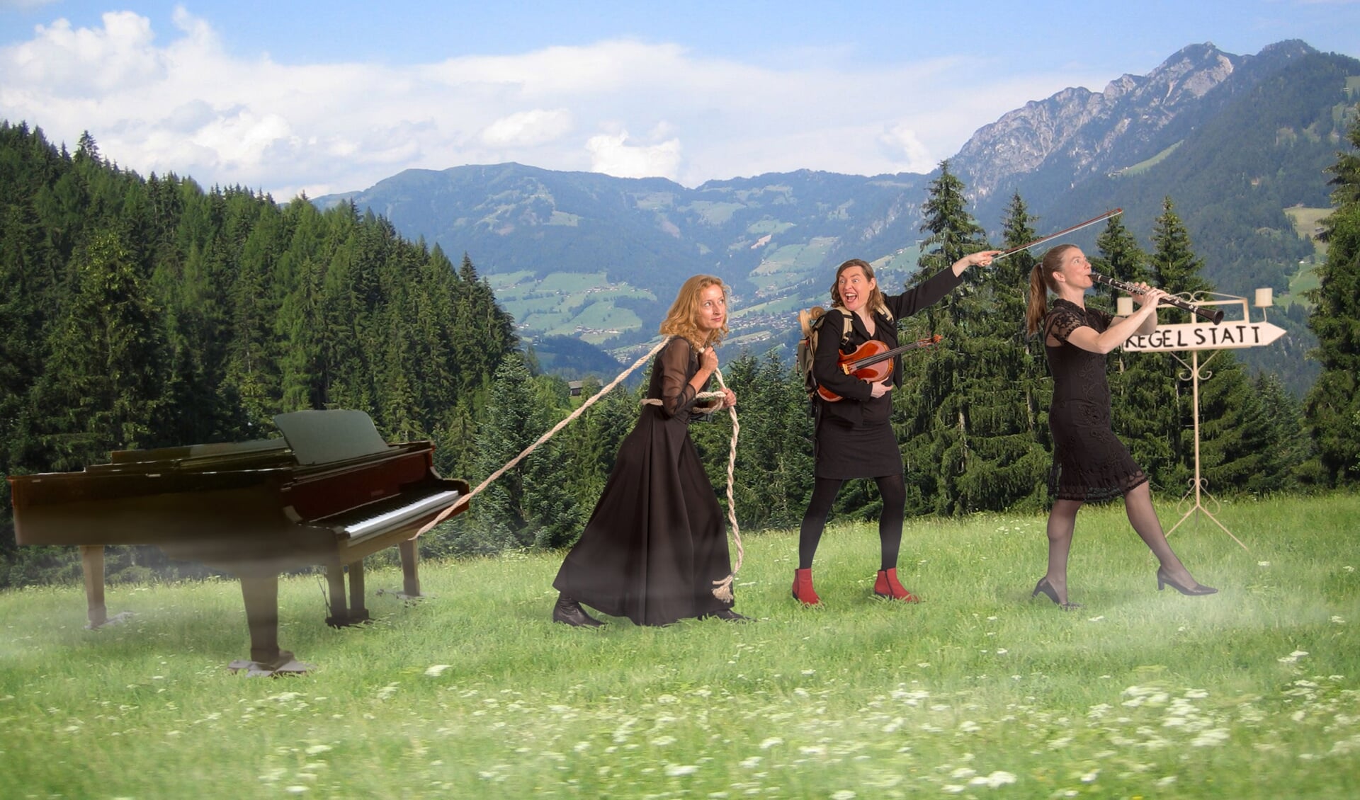 • Het Pelgrim Trio, bestaande uit Thea Rosmulder (klarinet), Karin Dolman (altviool) en Caecilia Boschman (piano).