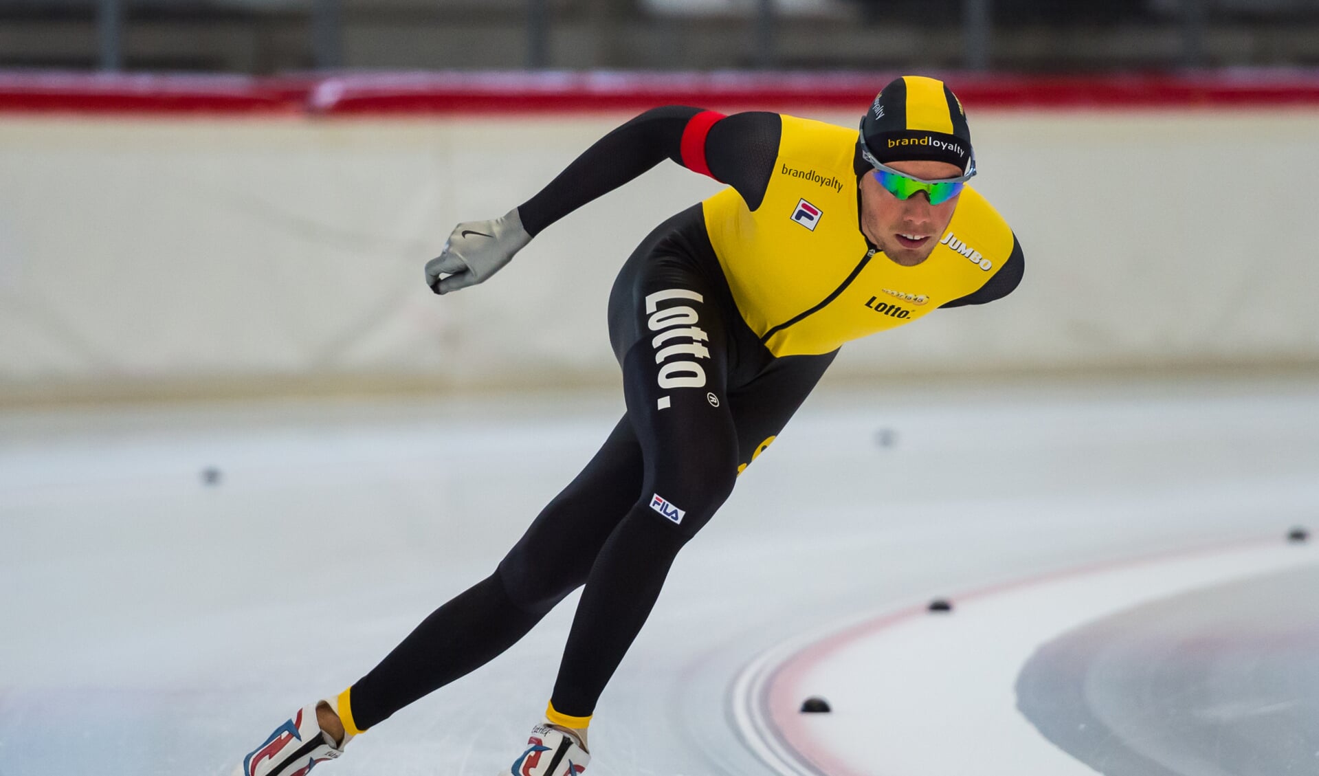 • Patrick Roest schaatste in Inzell een nieuw persoonlijk record op de 5.000 meter.