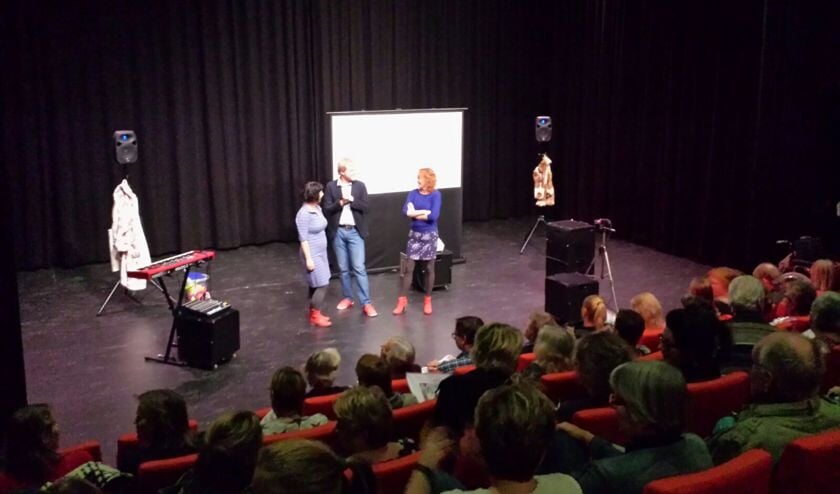 • De theatervoorstelling over depressie werd druk bezocht.