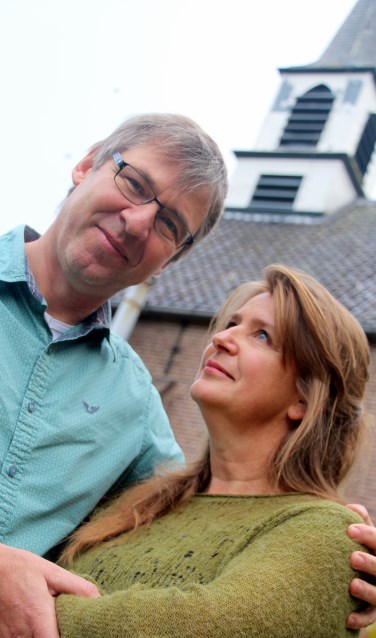 • Bart en Margreet: gelukkig in het Rumptse Kerkje (André van der Vlerk) 