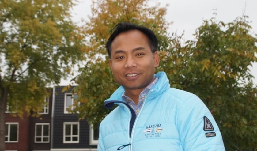 Dirigent Warno Ruting zoekt zangers M/V voor het Dorpskerstboom-projectkoor. Foto: Janneke Severs-Hilgeman