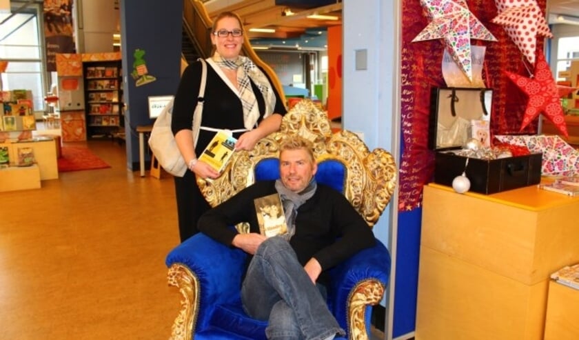 Arie van Driel en Jennefer Zuniga-De Jong schreven allebei een kontzakpocket. (foto: Margriet van Dam)