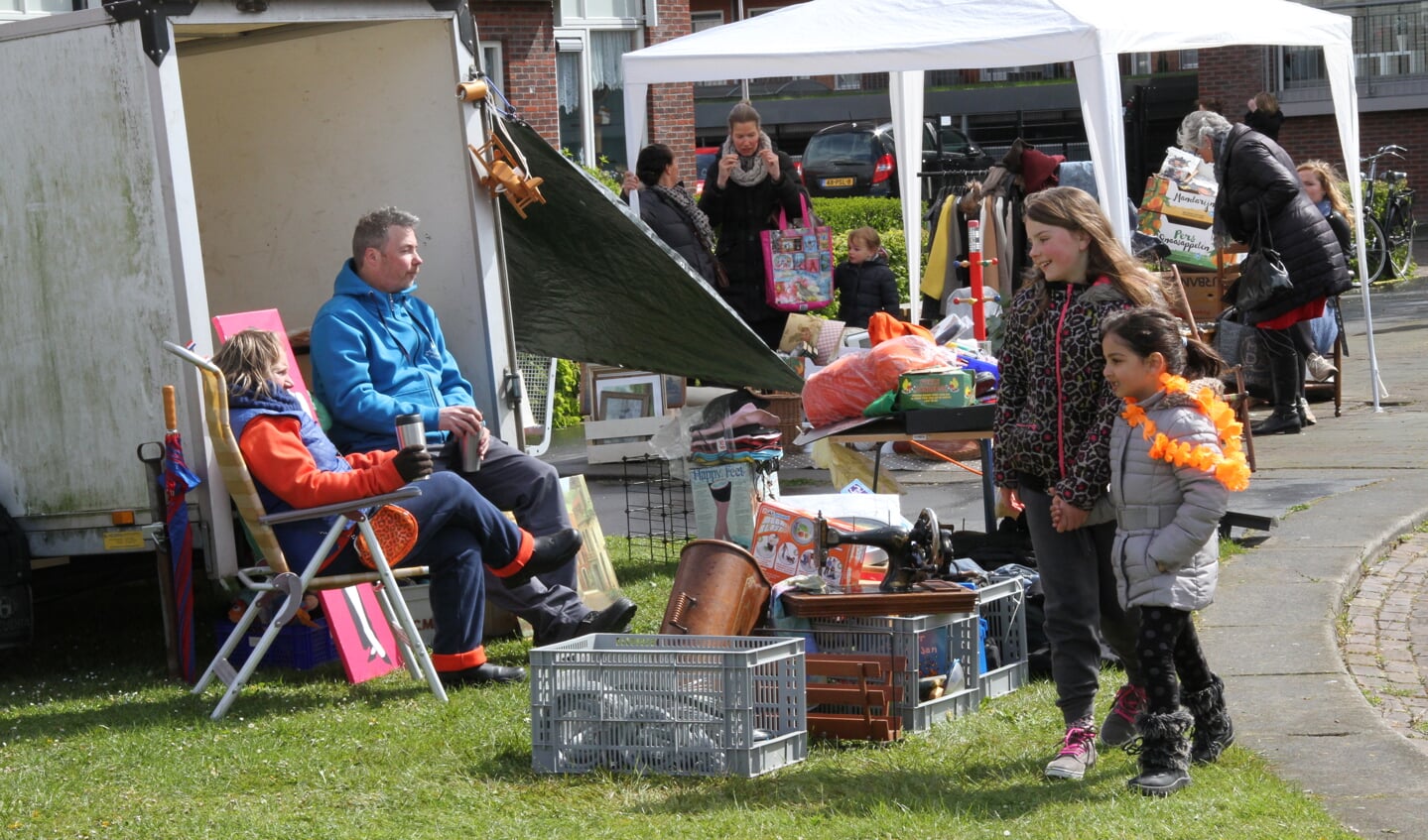 Vrijmarkt in de Drentse Buurt.