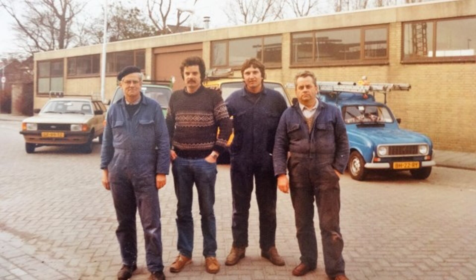 Op de foto van links naar rechts: vader Jan de Borst, broers Jacob de Borst en Kees de Borst en oom Wim de Borst.