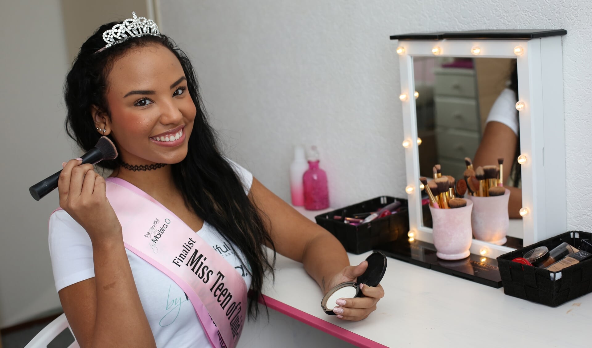 Romy van Klei zit in de finale van Miss Teen of Zuid-Holland 2017.