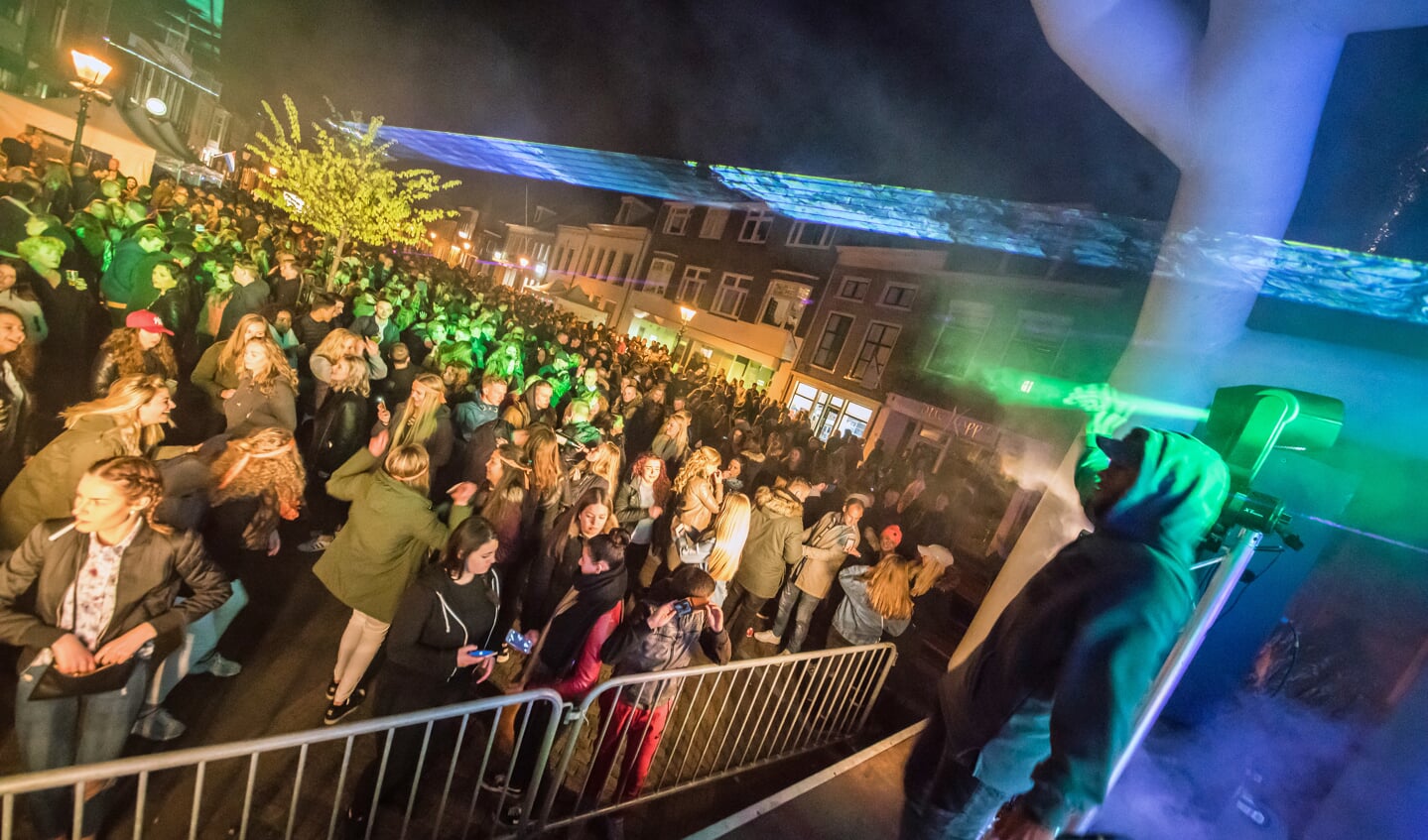 Kingsnight op Viaanse Voorstraat