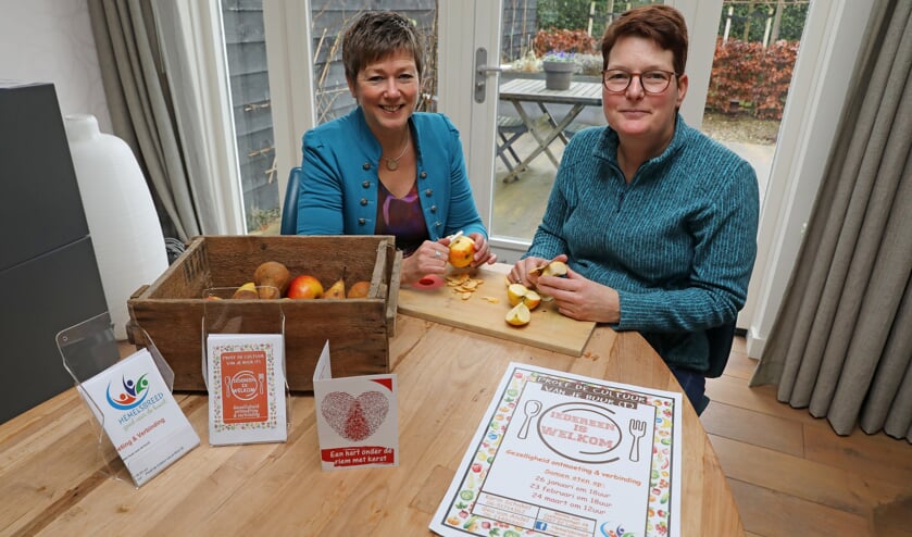 • Gea van Andel en Karin Schakel, initiatiefneemsters van Hemelsbreed Langerak-Nieuwpoort.