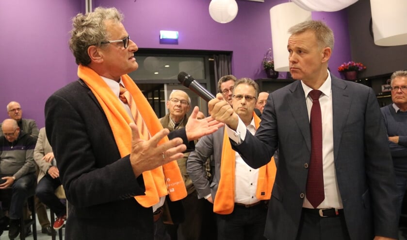 <p>• Volgens Arie Keppel, destijds wethouder financiën in Leerdam, is Niemans niet bewust buiten het fusiedebat gehouden.</p>