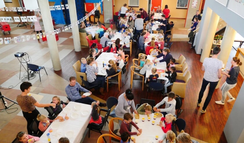 <p>De vakantiebijbelclub in Woudrichem in 2018.</p>
