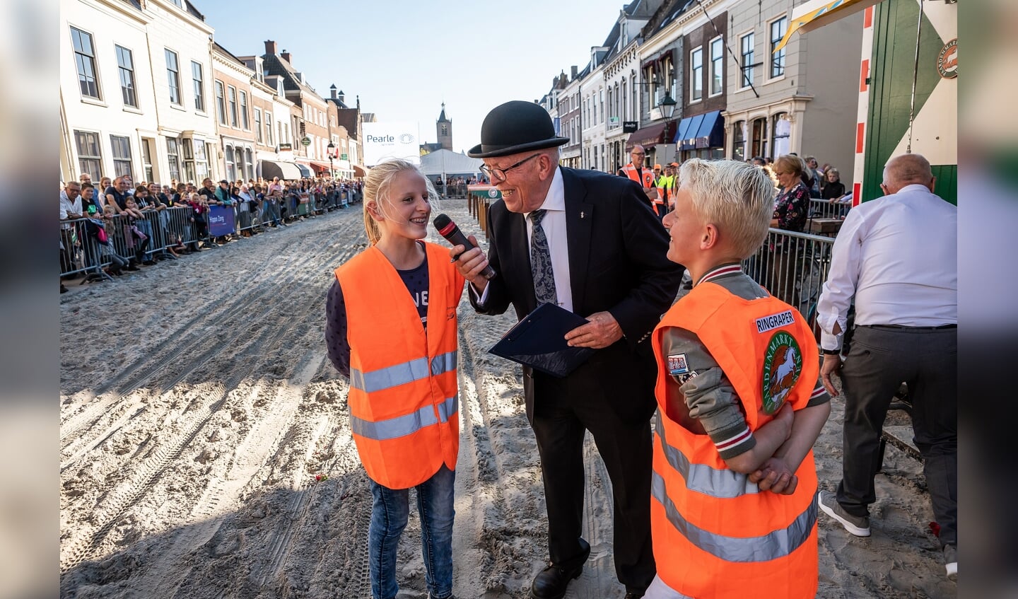 Paardenmarkt Vianen ringsteken