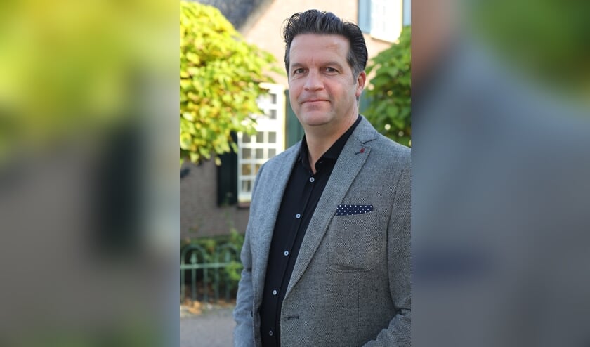 <p>• Wethouder Bram Visser: 'Het is niet mogelijk voetbalverenigingen de rug toe te keren en te zeggen: we doen niks meer voor u.' </p>