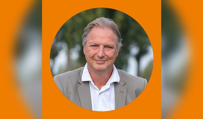 <p>• Rijkus Krabbendam (VVD Molenlanden) is geïnstalleerd als raadslid.</p>