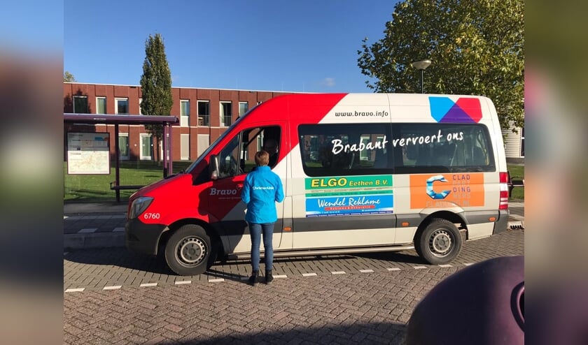 • Buurtbuschauffeurs werden in het zonnetje gezet.