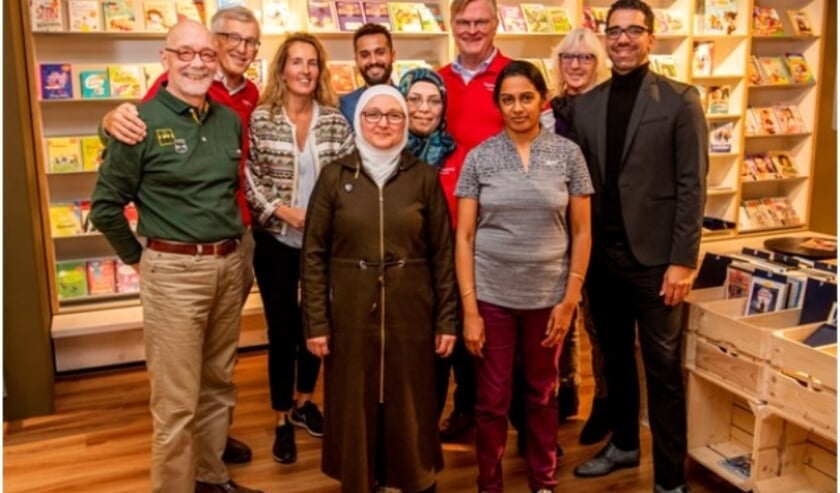 Wethouder Wilson op bezoek bij de stichting Taalcoaching Capelle.