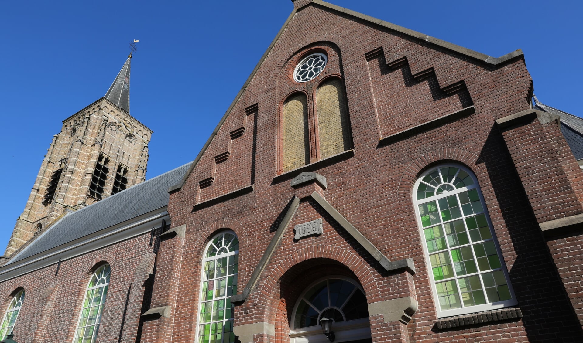 • De hervormde kerk in Groot-Ammers.