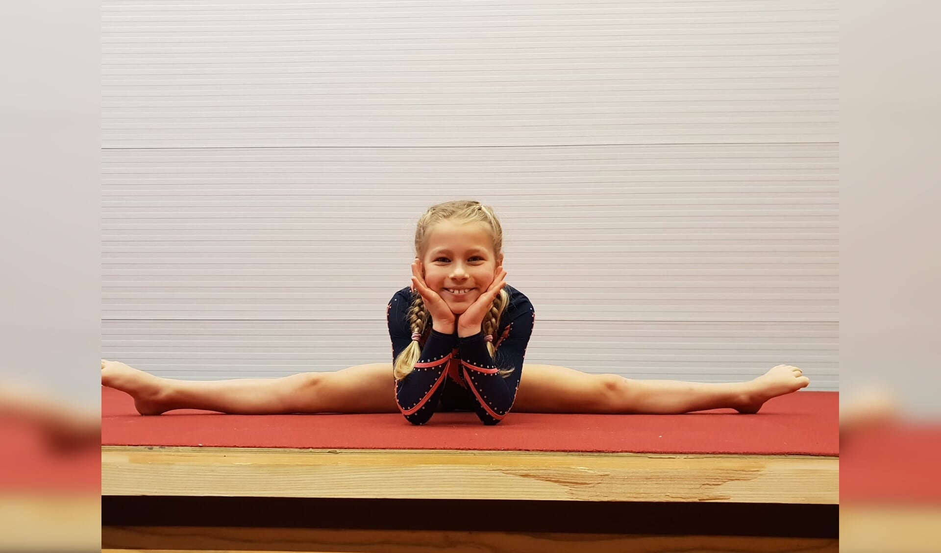 • De pas 8-jarige Suzanne Barzilay won in haar categorie instap N2 de gouden medaille. 