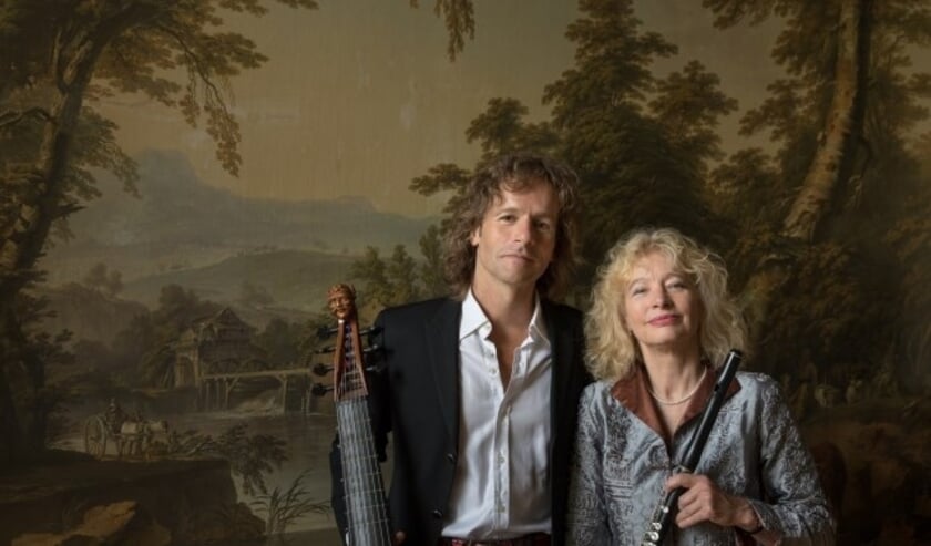 Eleonore Pameijer (dwarsfluit), Ralph Rousseau (viola de gamba). Foto: Bas Uterwijk.