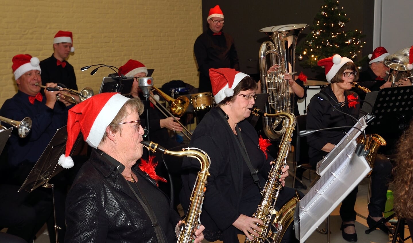 • Graafstrooms Fanfare tijdens een Kerstconcert in 2018.