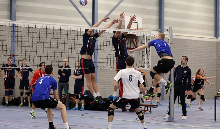 • VC WIK 2 won de derby tegen AVVA 1 met 3-1.