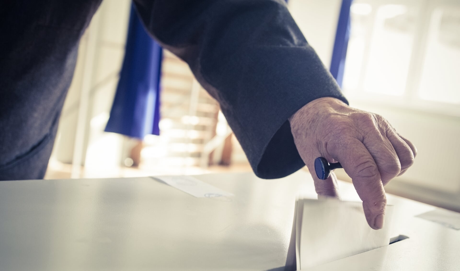 • De stemmen op twee Leerdamse stembureaus worden herteld. 