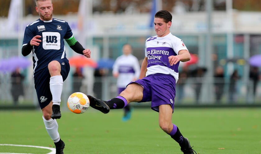 <p>• Arwin van Soest in het shirt van LRC Leerdam.</p>