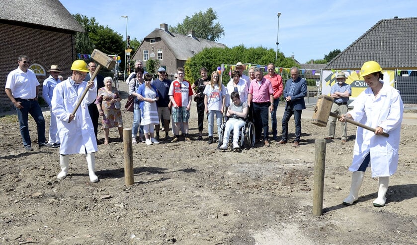 De eerste paal van het Kornhuys werd in juni geslagen.