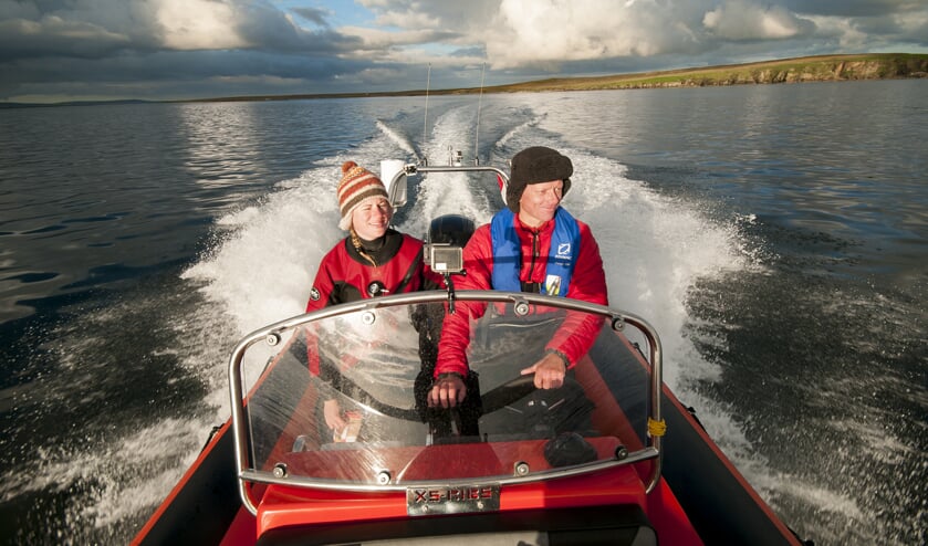 • Fiona en Melvin in de expeditieboot.