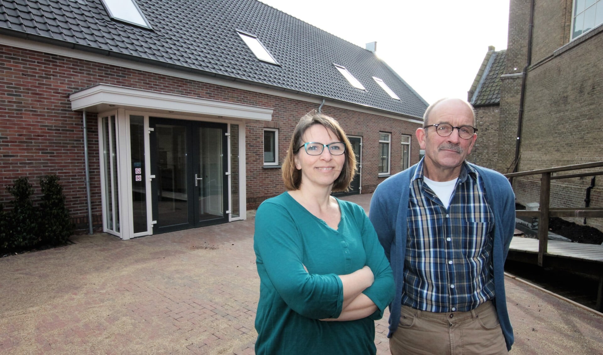 • Anja van Vliet en Adri Noordergraaf voor Het Baken.