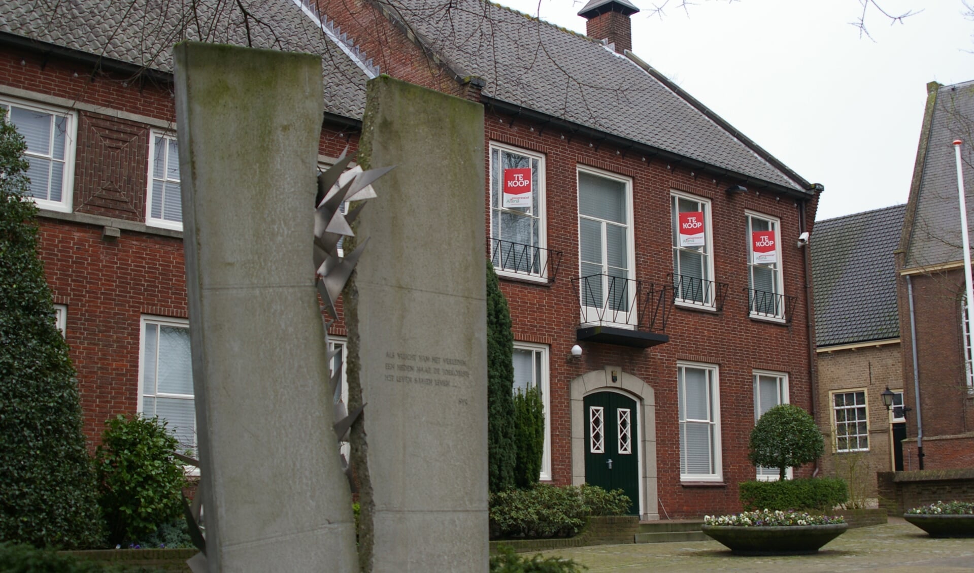 Progressief Altena zette het Aalburgse gemeentehuis eerder al eens te koop.
